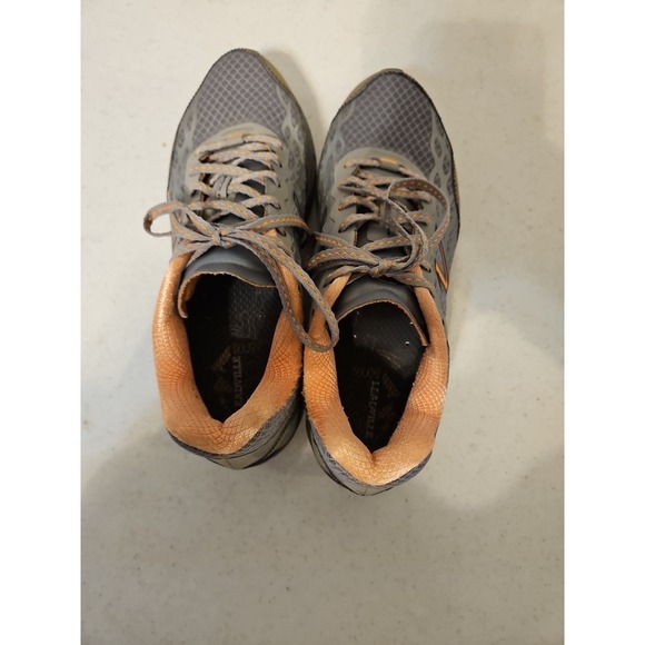 AUTHENTIC NEW BALANCE WOMENS TRAIL/OUTDOOR SNEAKER WT1210SP RUNNING SHOE (S116) - Picture 4 of 8